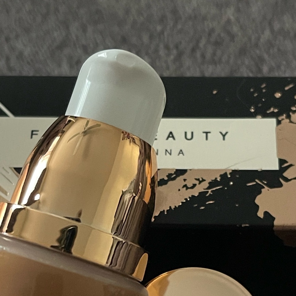 Fenty Chocolate Reign 07 Body Sauce Body Luminizing Tint - Picture 5 of 5